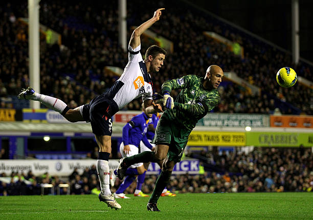 两者都致力 两者都致力